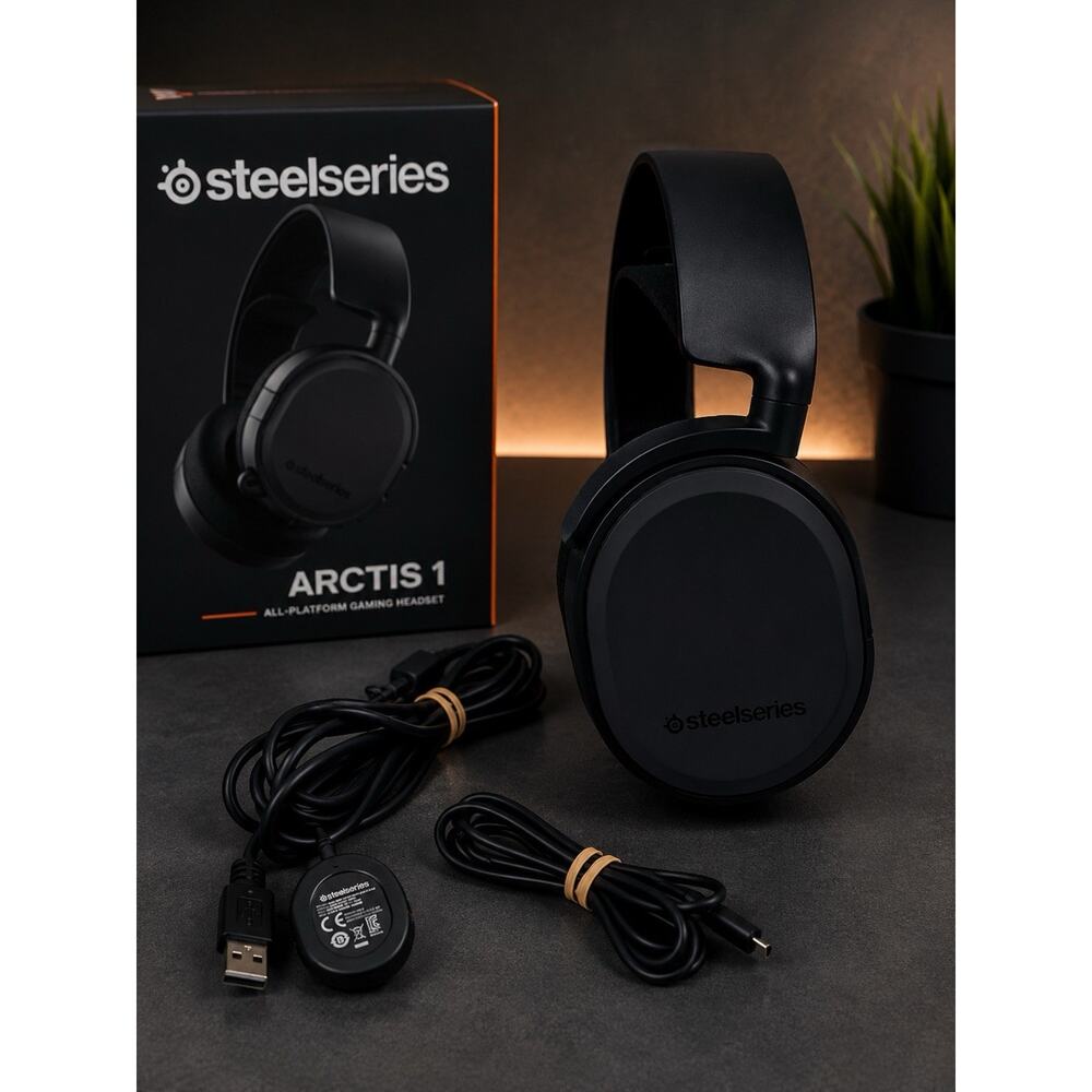 SteelSeries Arctis 7 Wireless Gaming Headset Black w/Cables & Pouch